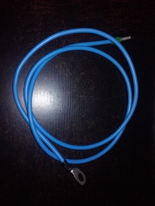 Câble de connexion batterie - régulateur 16mm² 1 cosse M8 (Neutre )